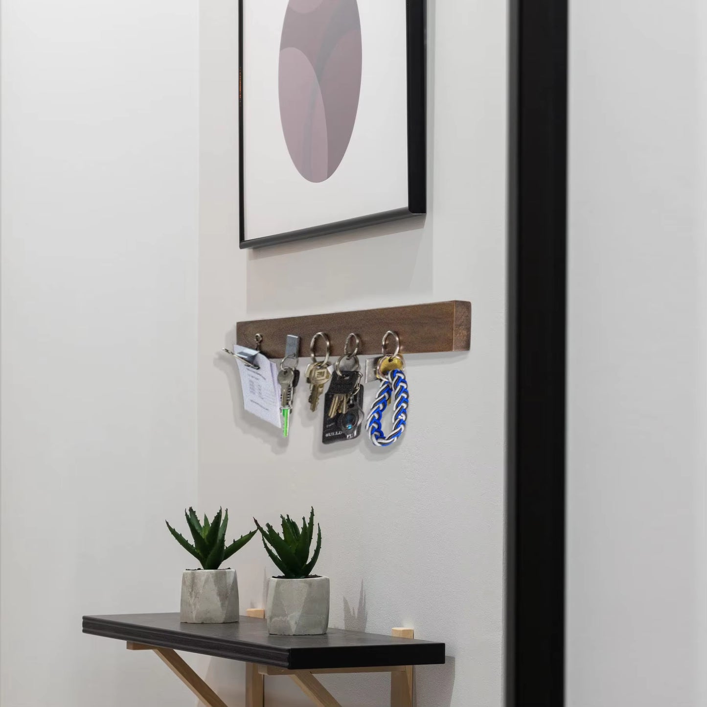 Magnetyczny uchwyt na noże z orzecha